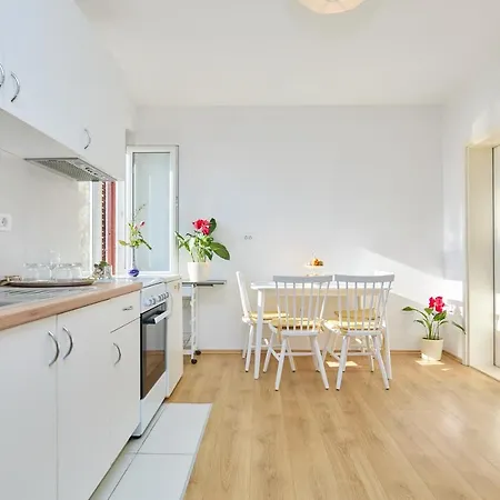 Mare Apartment